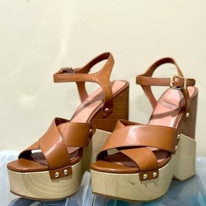Cute pair of summertime wedges!!!